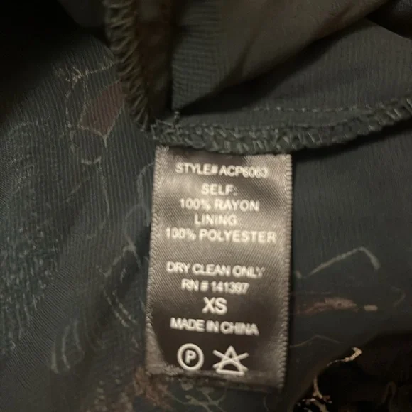 BNWOT ASTR THE LABEL EVA ROMPER EXTRA SMALL - Picture 10 of 10